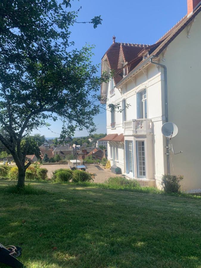 Bed And Breakfast Villa Castel Marie Louise Neris-les-Bains Exterior photo