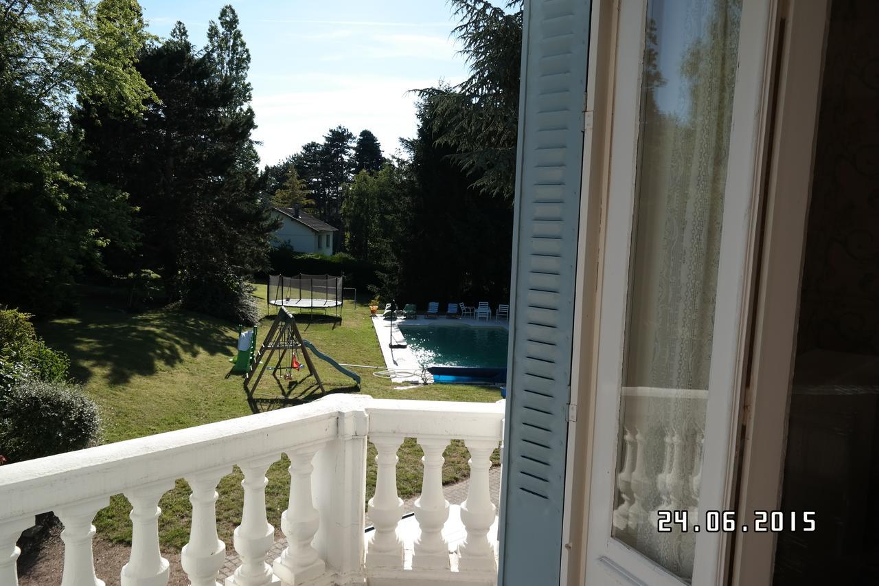 Bed And Breakfast Villa Castel Marie Louise Neris-les-Bains Exterior photo